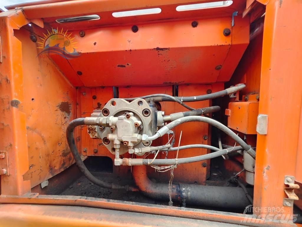 Doosan DX 300 LC 대형 굴삭기 29톤 이상
