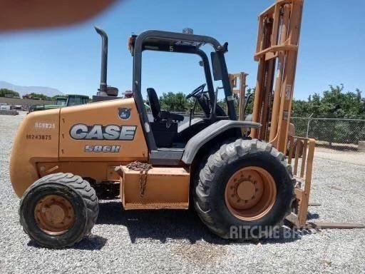 CASE 586H 험지용 트럭