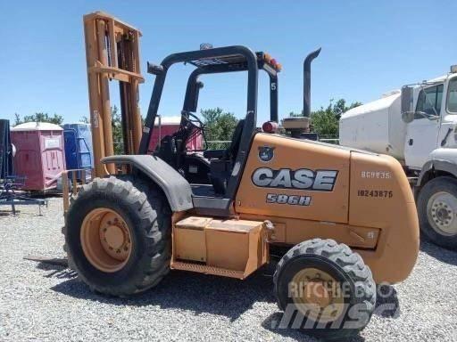 CASE 586H 험지용 트럭