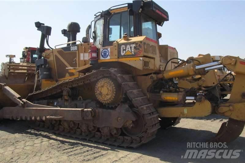 CAT D8R 크롤러 도저