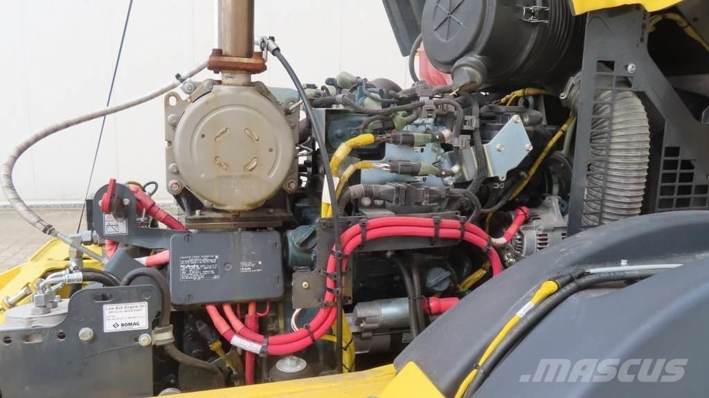 Bomag BW11 RH-5 공기 타이어 롤러