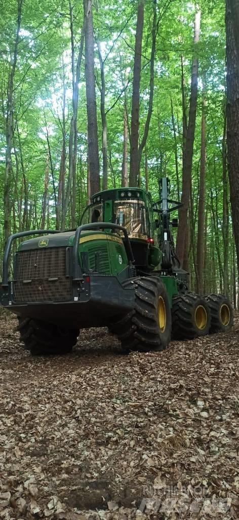 John Deere 1070G 원목 하베스터
