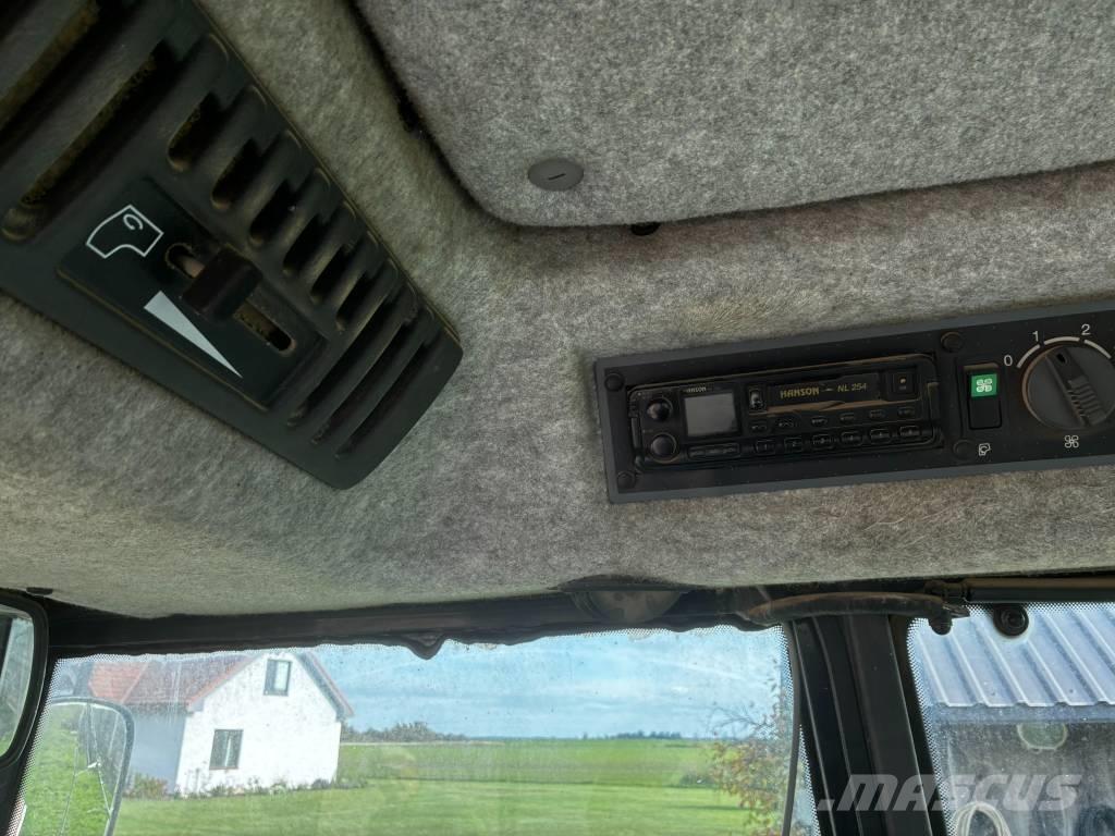 Valmet 8450 트랙터