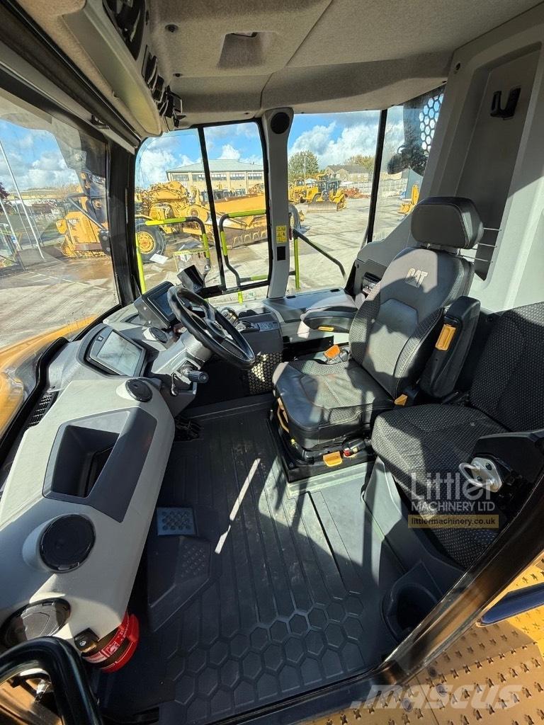 CAT 730 연결식 홀러