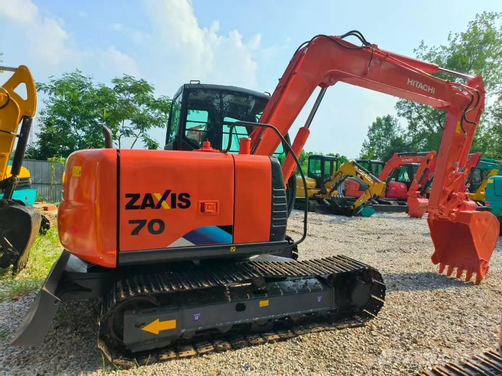 Hitachi ZX 70 소형 굴삭기 7톤 미만