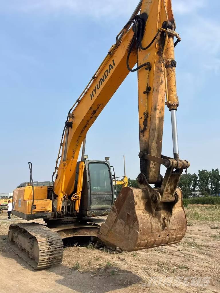 Hyundai Robex 215-7 대형 굴삭기 29톤 이상