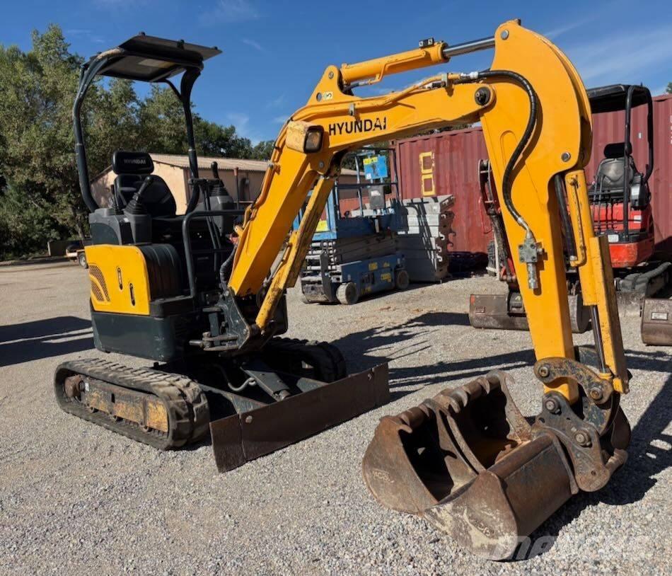Hyundai R17-9 소형 굴삭기 7톤 미만