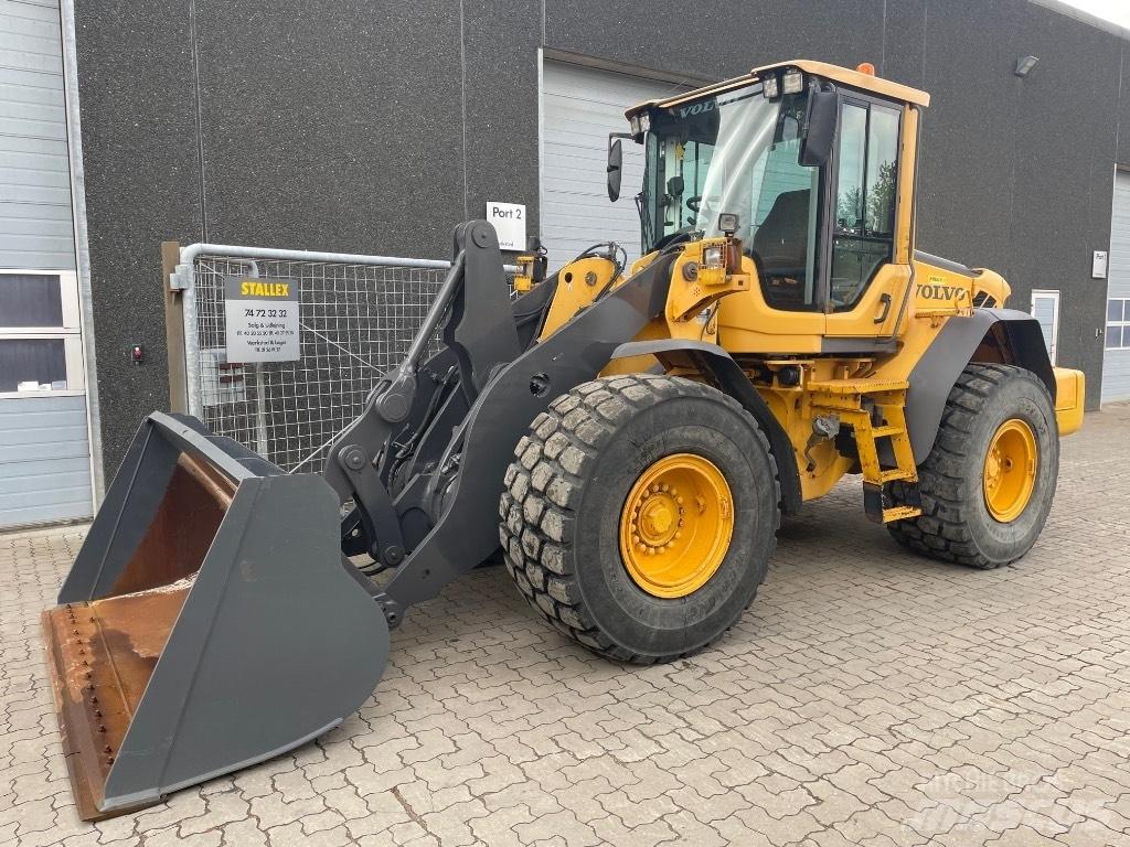 Volvo L90F  휠로우더