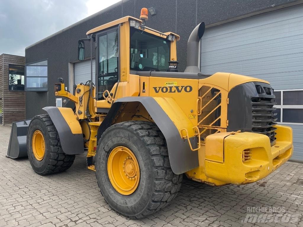Volvo L90F  휠로우더