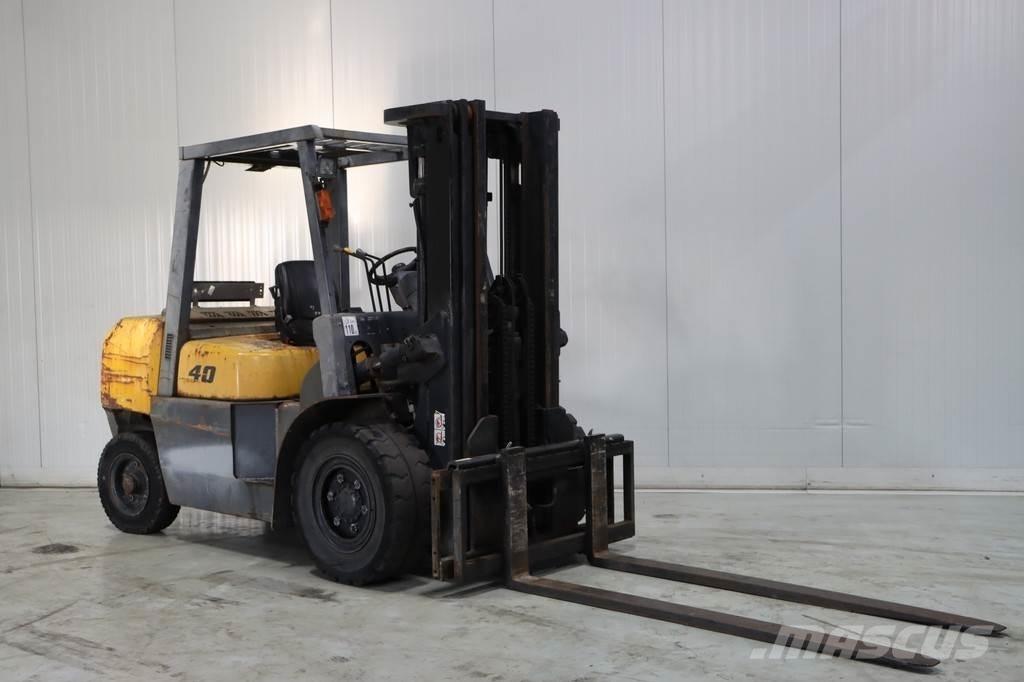 TCM FD40T2 디젤 지게차