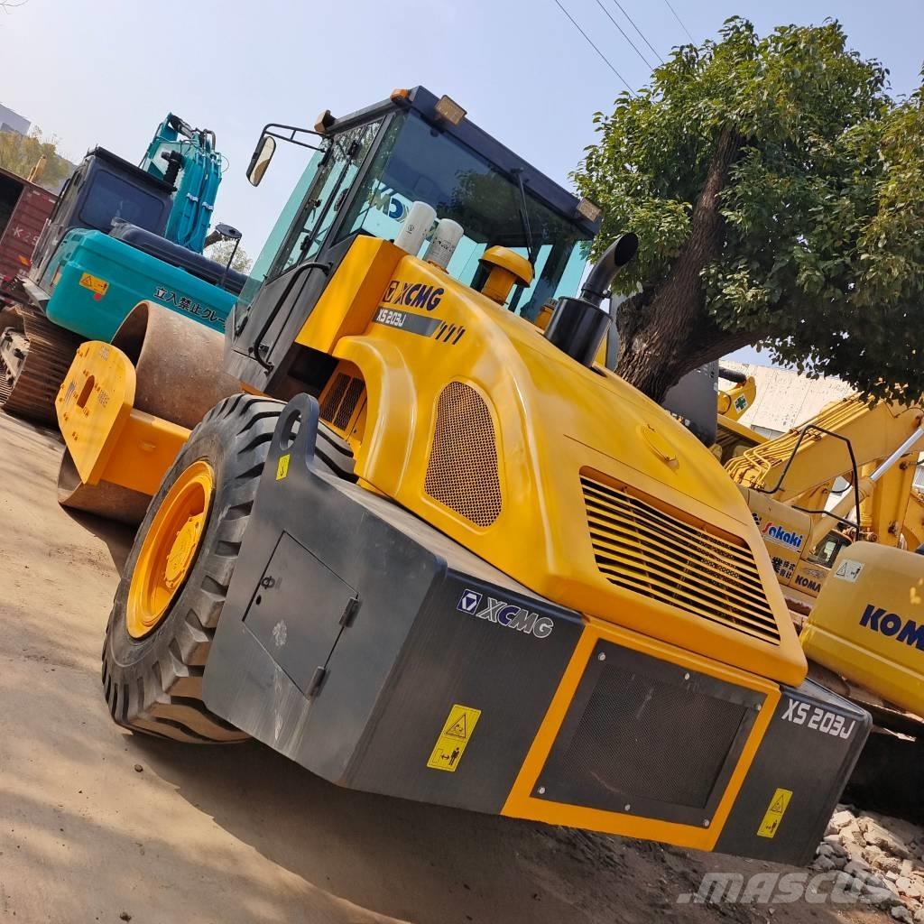 XCMG XS 202 J 싱글 드럼 롤러
