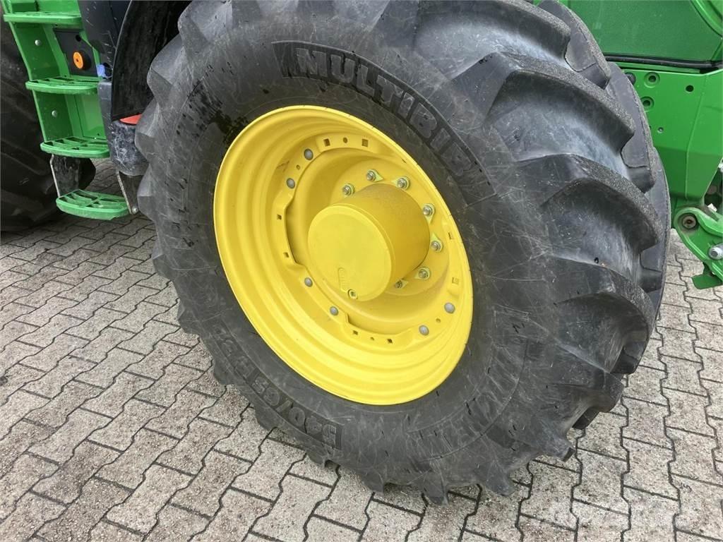 John Deere 6R 215 트랙터