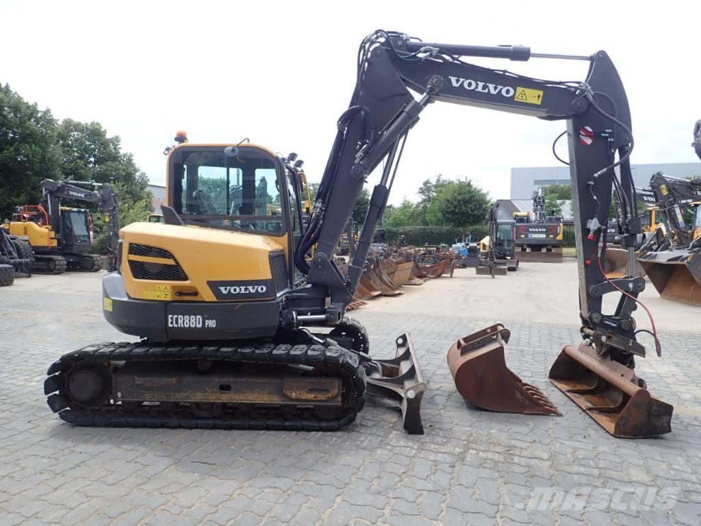 Volvo ECR 88 D 중형굴삭기 7톤-28톤