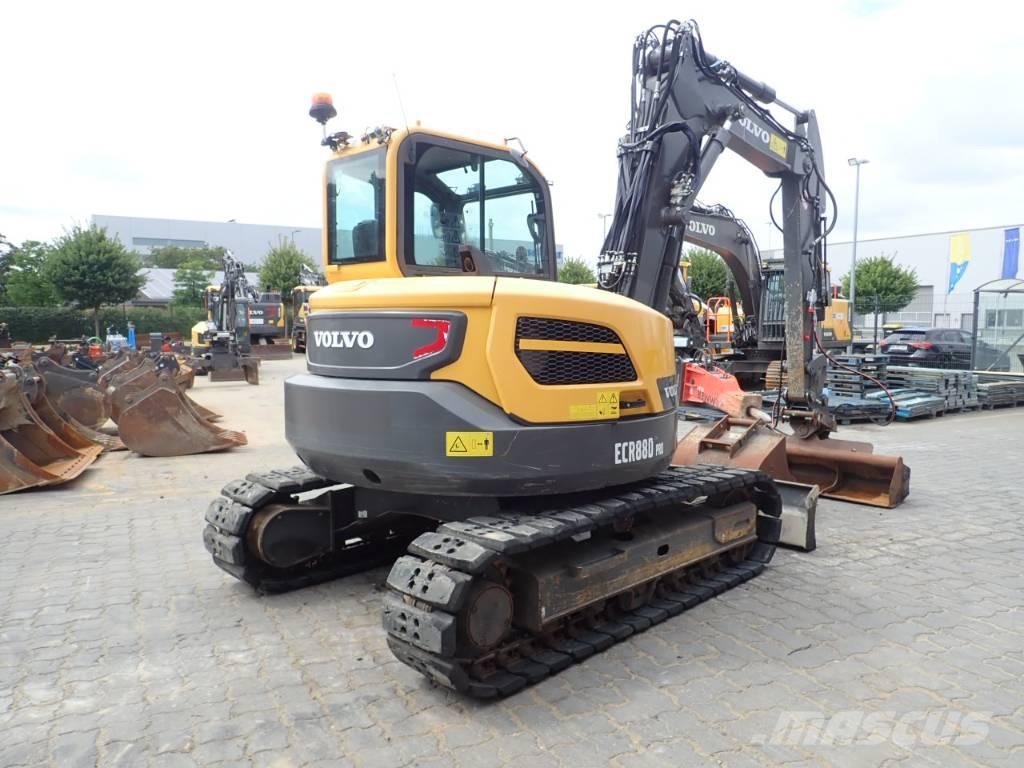 Volvo ECR 88 D 중형굴삭기 7톤-28톤