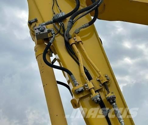 Komatsu PW 160-7E0  휠 굴삭기