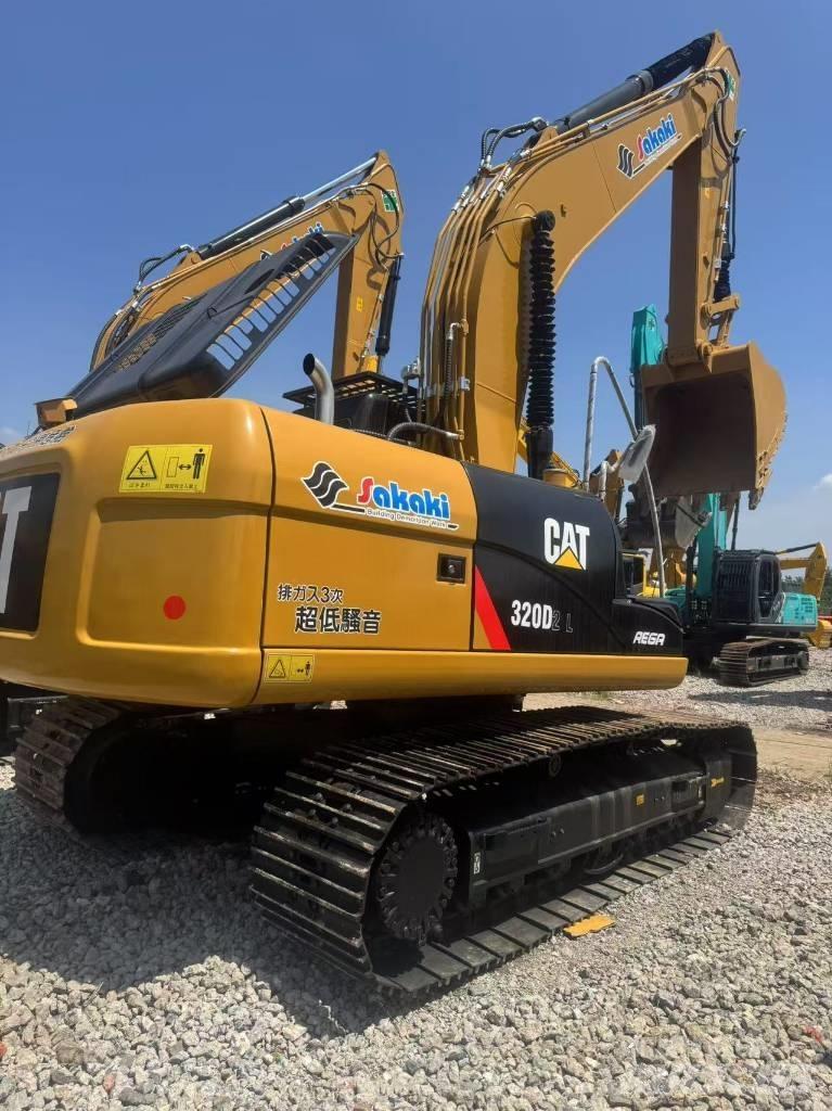 CAT 320d2 대형 굴삭기 29톤 이상