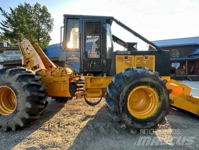 John Deere 540 G III 목재스키더