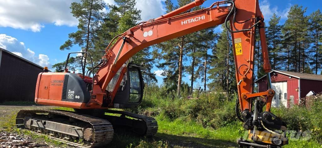 Hitachi ZX 225 USR 대형 굴삭기 29톤 이상