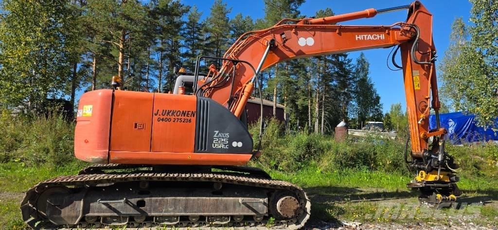 Hitachi ZX 225 USR 대형 굴삭기 29톤 이상