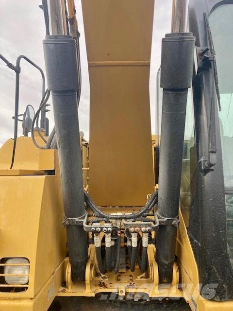 CAT 311 D 대형 굴삭기 29톤 이상