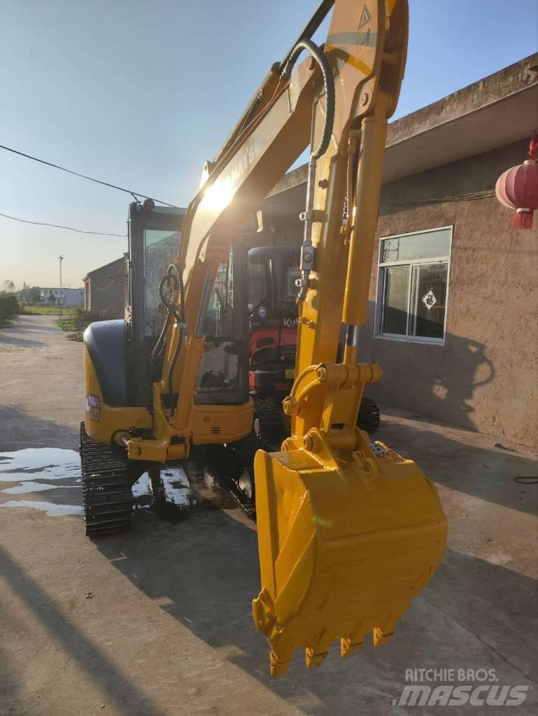 Komatsu PC 35 MR 소형 굴삭기 7톤 미만