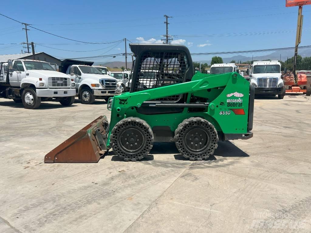 Bobcat S 550  스키드로더