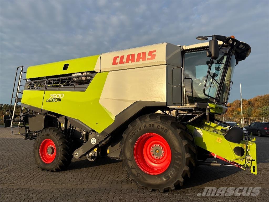 CLAAS LEXION 7500 콤바인 수확기