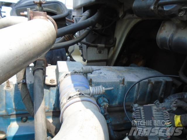 International 7500 기타 트럭