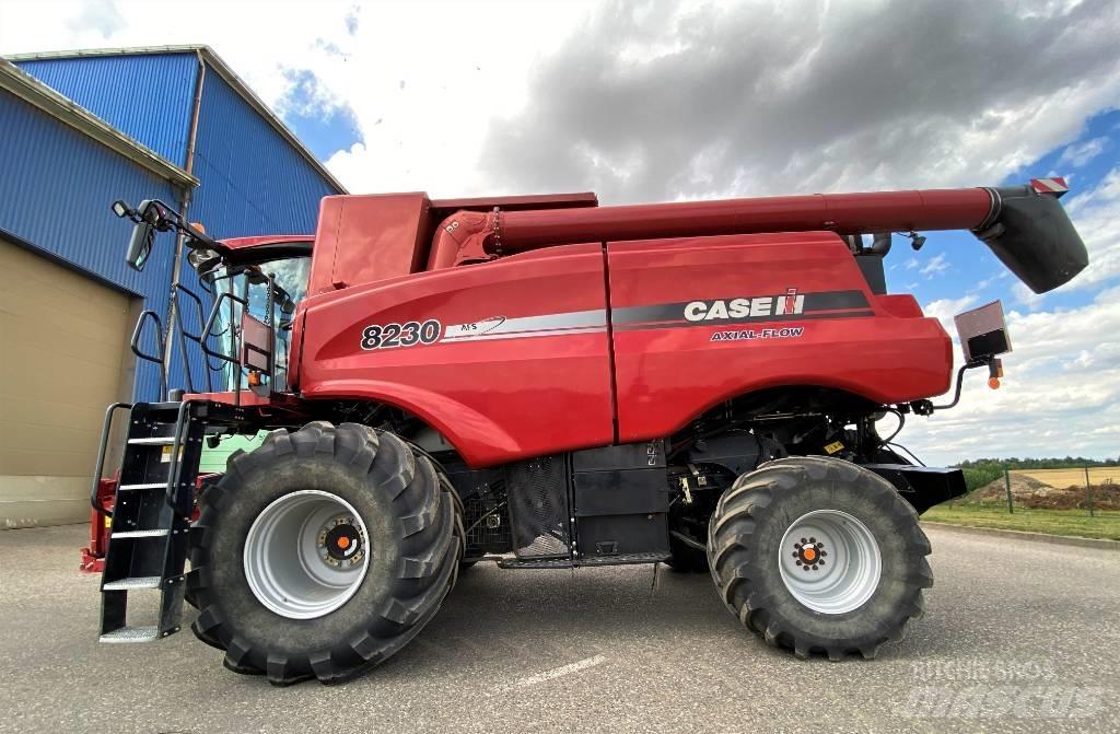 Case IH 8230 콤바인 수확기