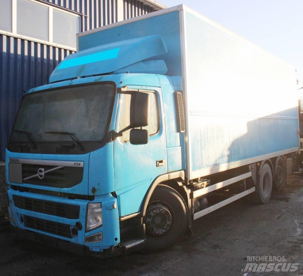 Volvo FM 410 6x2 탑차 트럭