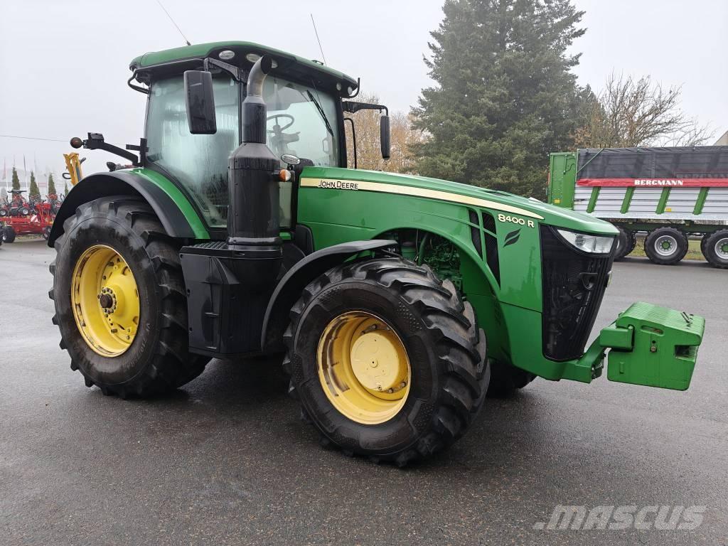 John Deere 8400R 트랙터