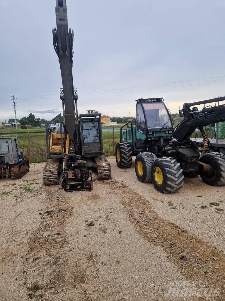 Volvo 220el 굴삭기