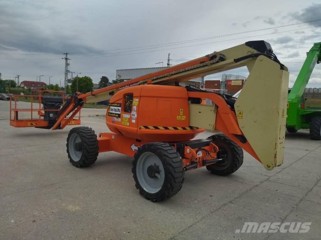 JLG 600 AJ 관절형 전동이동 리프트