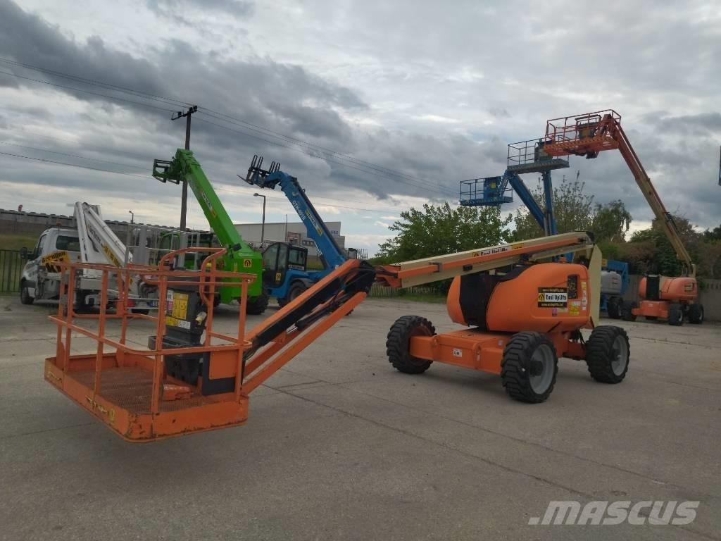 JLG 600 AJ 관절형 전동이동 리프트