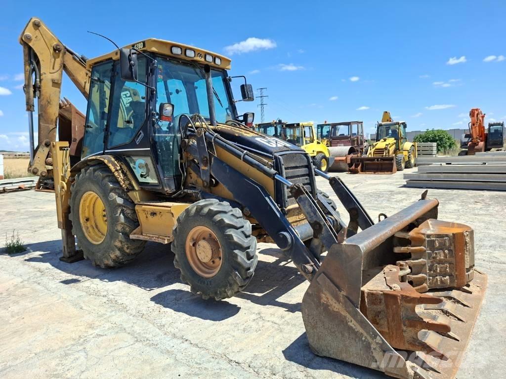 CAT 428 D 백호로더