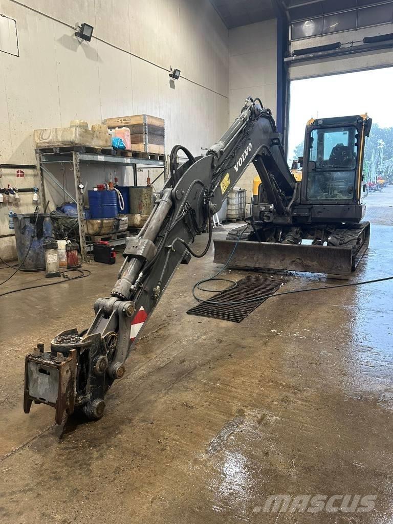 Volvo ECR 88 D 소형 굴삭기 7톤 미만