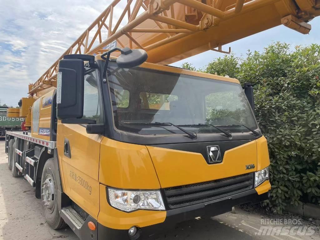 XCMG QY70KC A/T 크레인