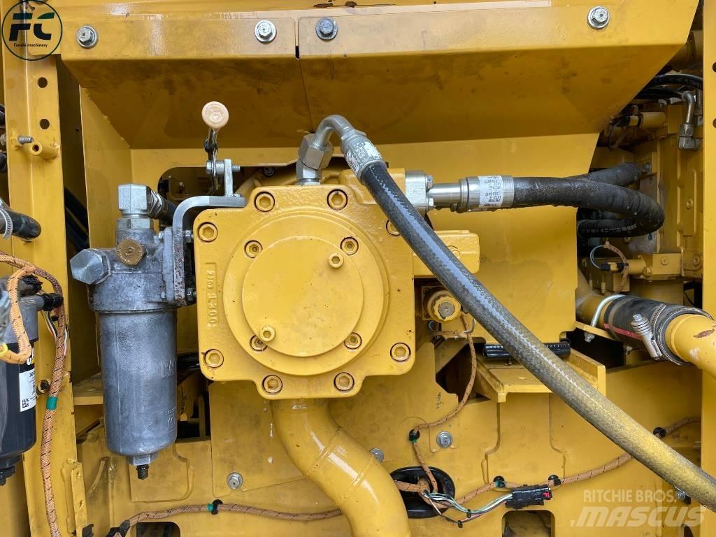 CAT 320 대형 굴삭기 29톤 이상