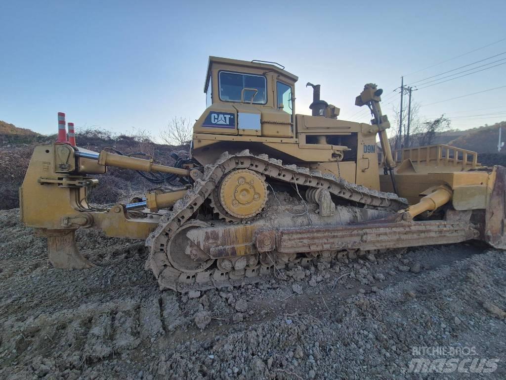 CAT D 9 N 크롤러 도저