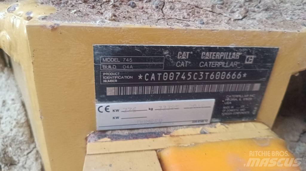 CAT 745 연결식 홀러