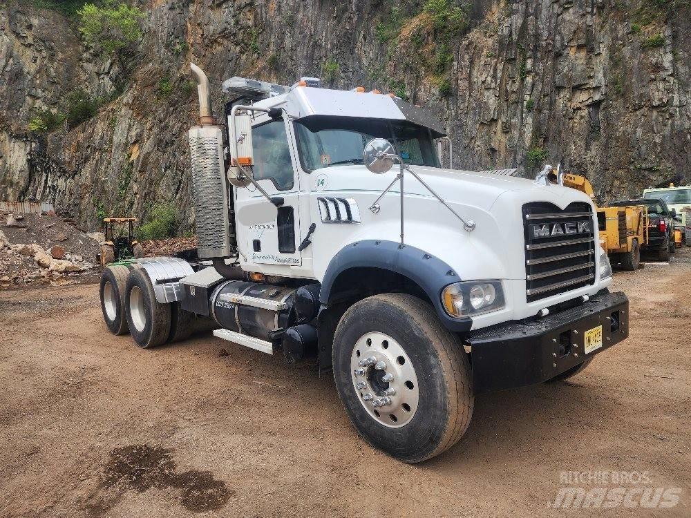 Mack GU713 GRANITE 새시 운전실 트럭
