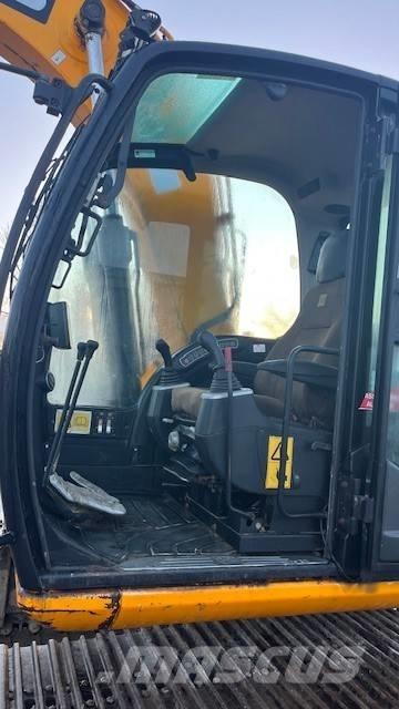 JCB JS 130 대형 굴삭기 29톤 이상