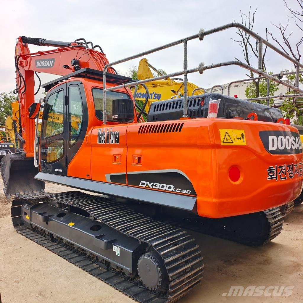 Doosan DX 300LC-9C 대형 굴삭기 29톤 이상