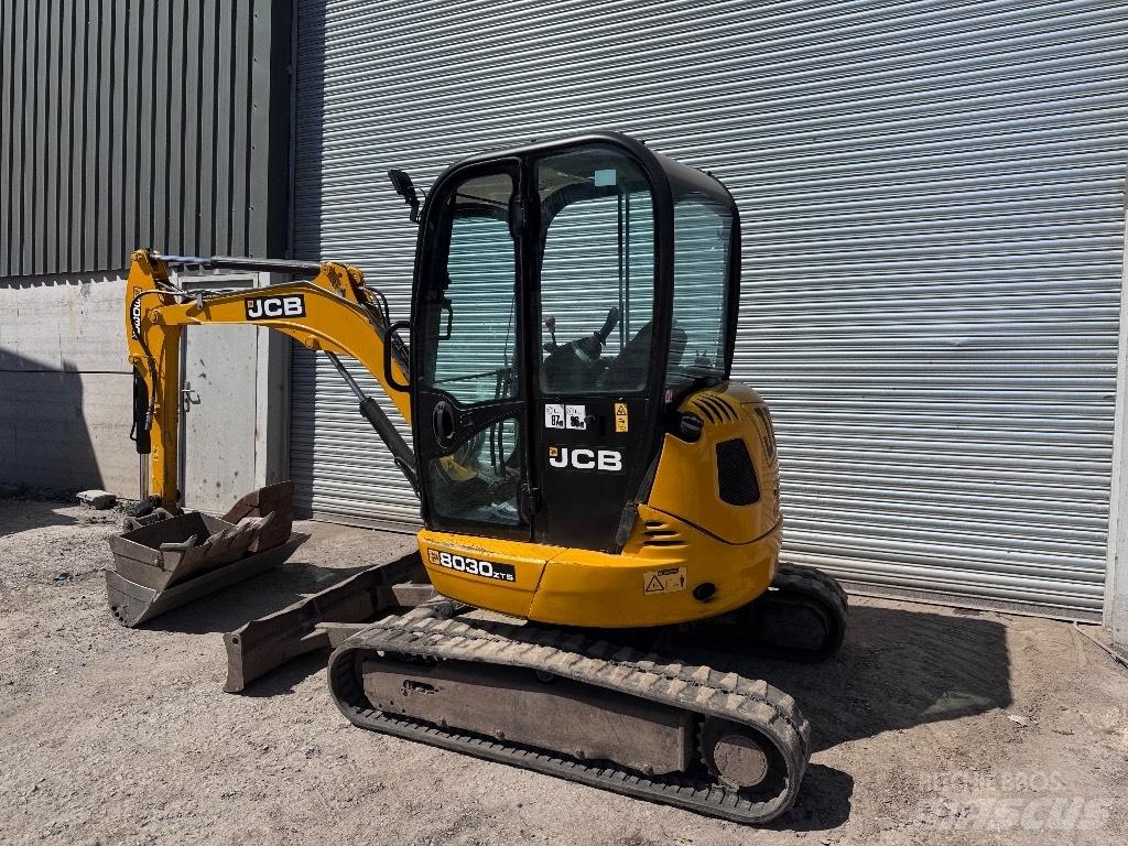 JCB 8030 ZTS 소형 굴삭기 7톤 미만