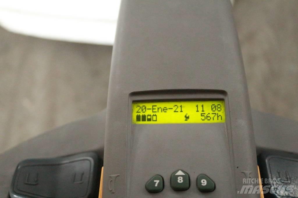Nissan PS125 포크리프트