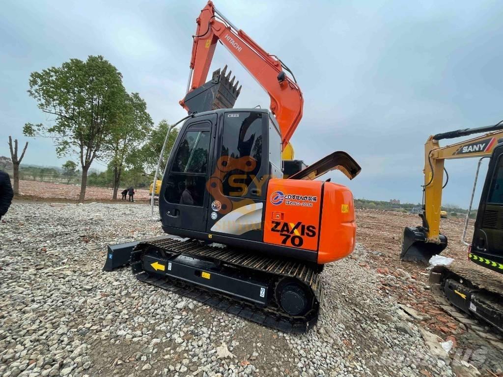 Hitachi ZX 70 중형굴삭기 7톤-28톤