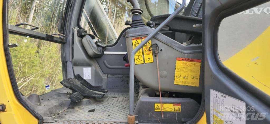 Volvo EC 240 LC 대형 굴삭기 29톤 이상