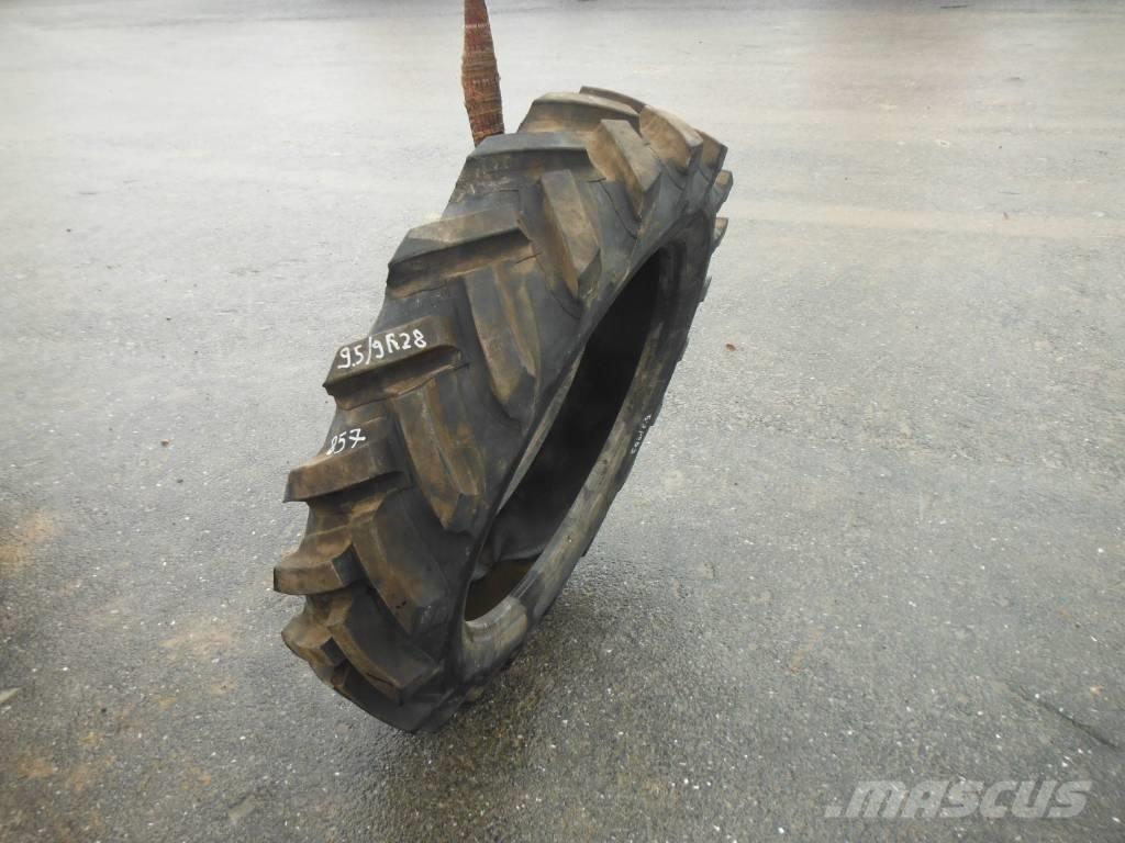 Michelin 9.5/9R28 타이어, 휠 및 림