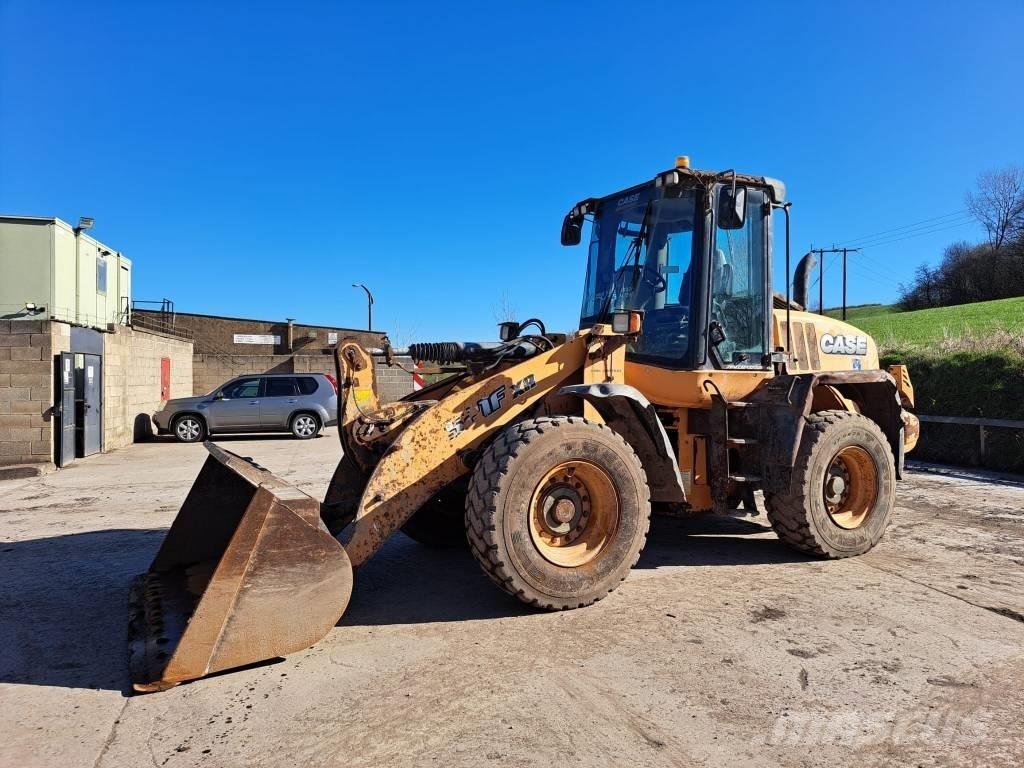 CASE 521 F XR  휠로우더