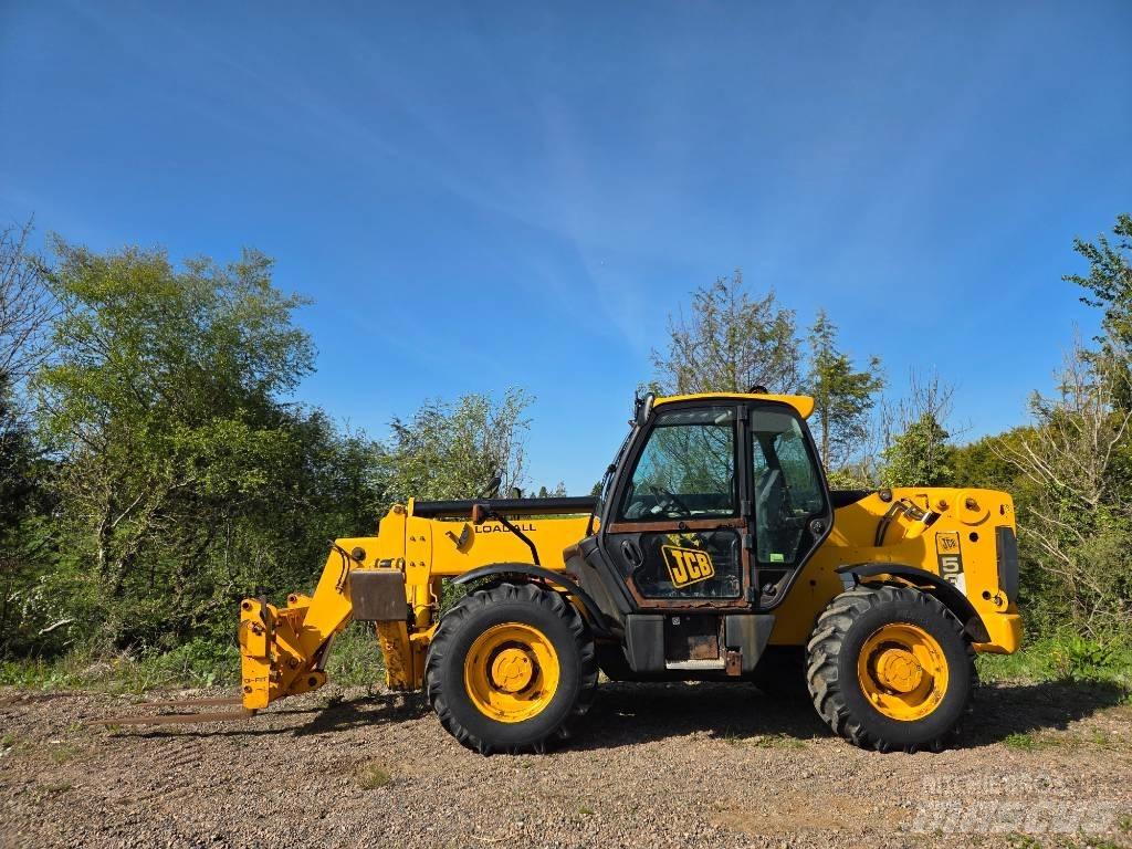JCB 535-140 텔러 핸들러